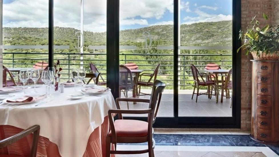 Hospedium Hotel Dona Mafalda De Castilla بلاسينثيا المظهر الخارجي الصورة