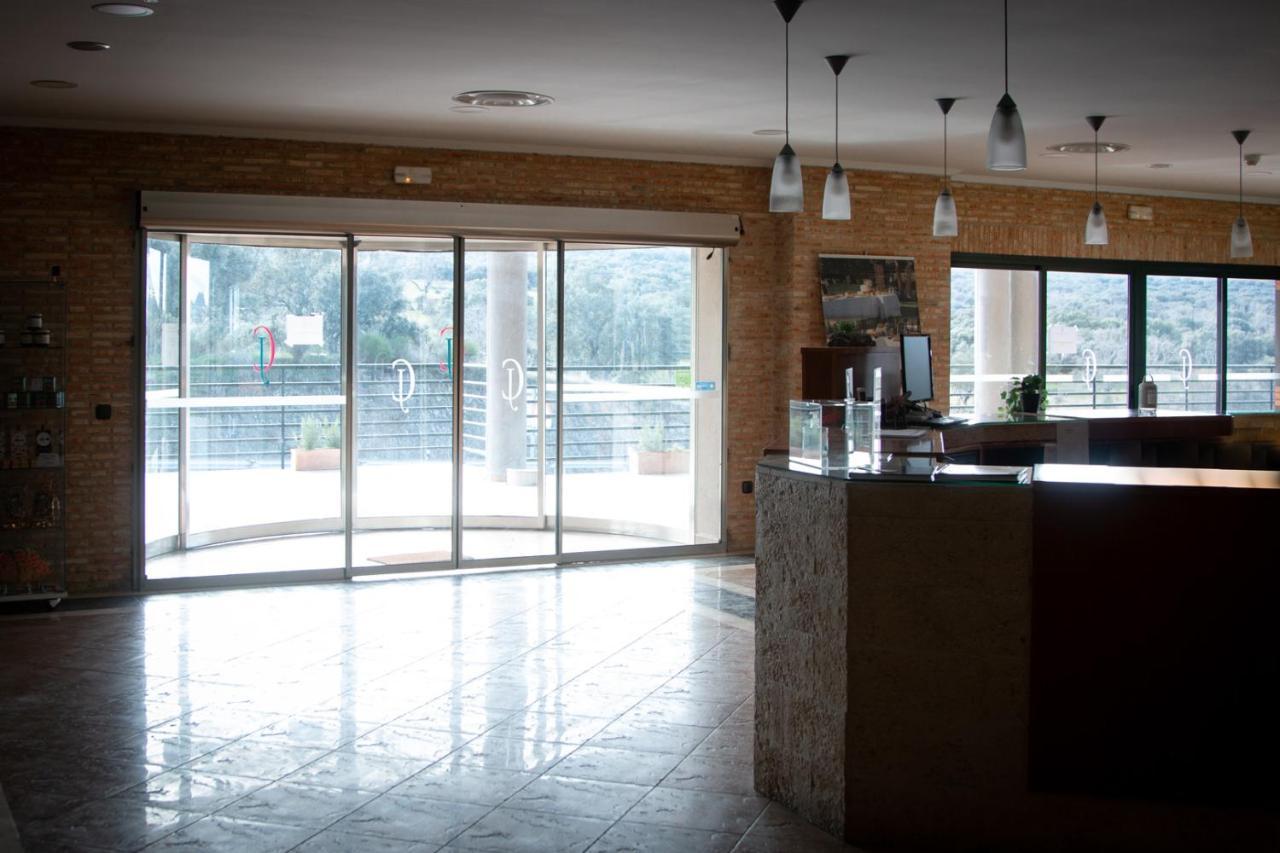 Hospedium Hotel Dona Mafalda De Castilla بلاسينثيا المظهر الخارجي الصورة